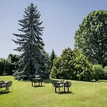 Sequoia Villa